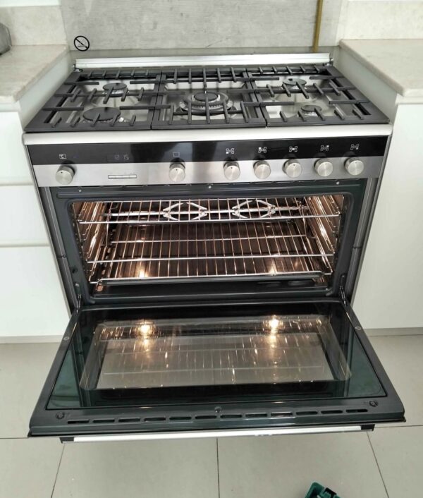 Used Siemens iQ500 Top 5Burner Gas Oven Electric Cooker stove  90cm - Sleek Design, Excellent Performance